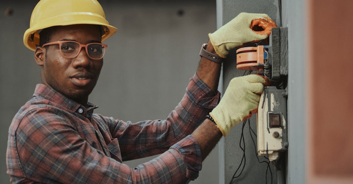 How Emergency Lighting Enhances Workplace Safety