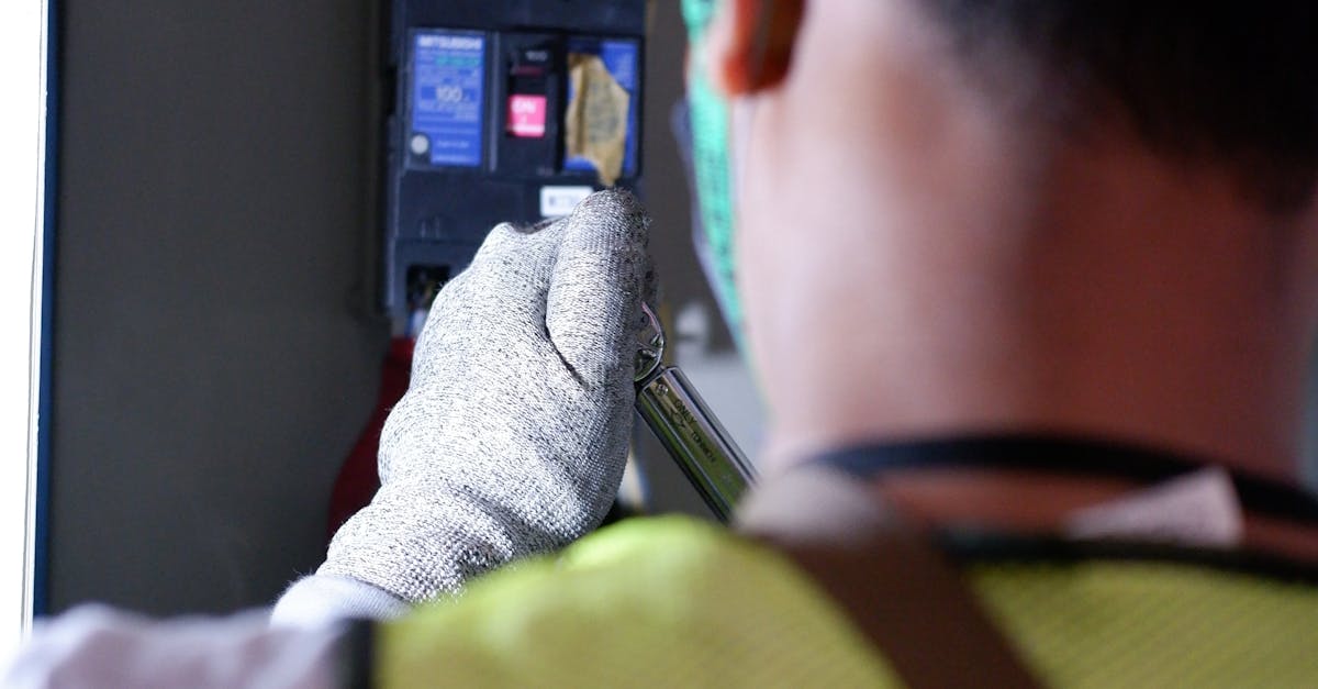 Signs Your Circuit Breaker Needs Repair or Replacement